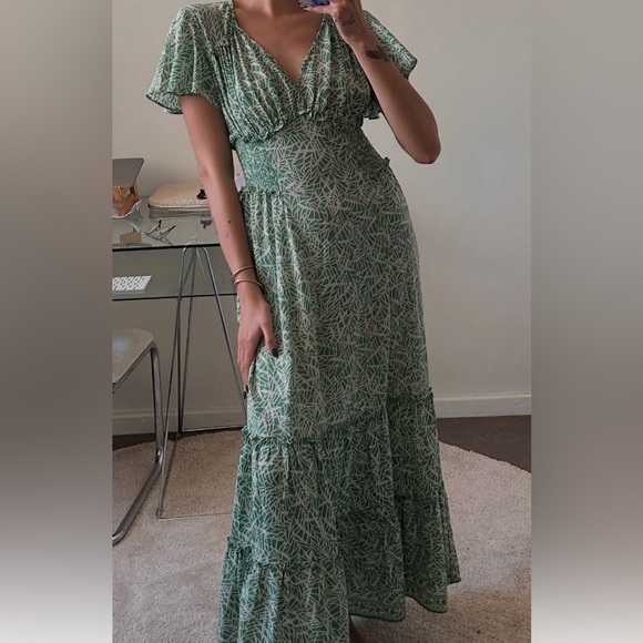 Max Studio smocked flutter sleeve green maxi dress Size Large - Picture 6 of 7